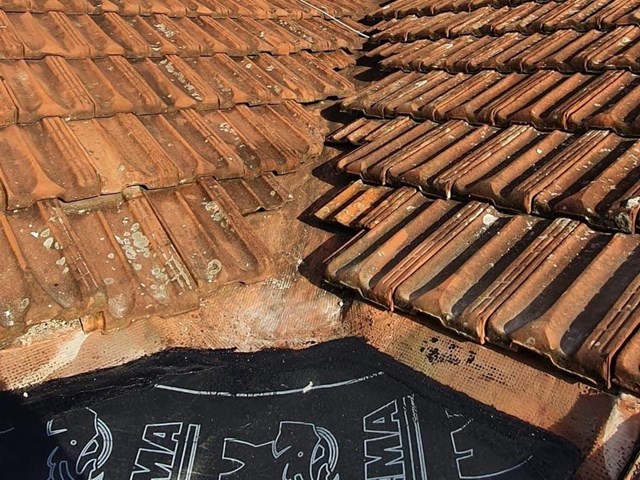 4 errores de aislamiento en cubiertas de comunidades que disparan la factura eléctrica
